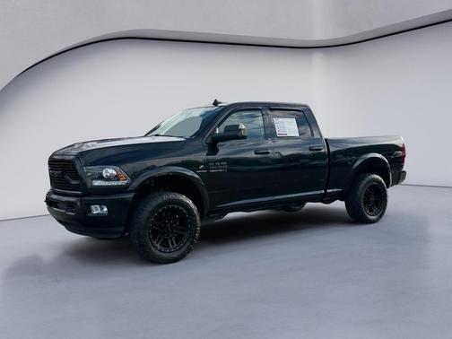 2018 RAM 3500 Laramie Crew Cab 4x4 6'4' Box