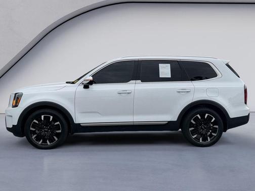 Glacial White Pearl 2023 Kia Telluride SX Prestige