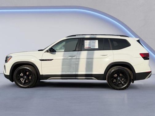 2024 Volkswagen Atlas 2.0T SE w/Technology 4MOTION