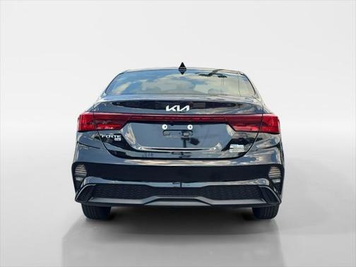 2022 Kia Forte FE