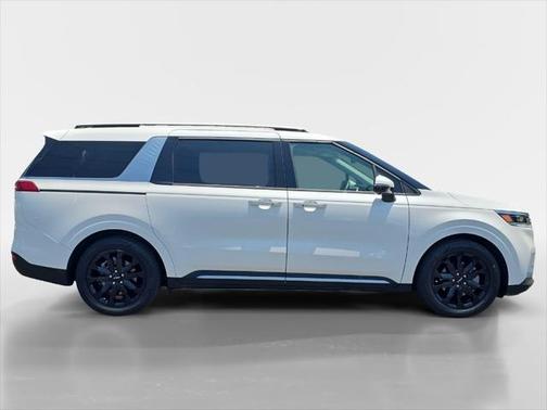 2024 Kia Carnival SX Prestige