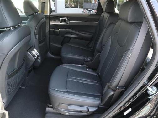 2025 Kia Sorento Plug-In Hybrid EX
