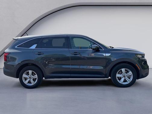 Gravity Grey 2023 Kia Sorento LX