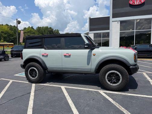 Cactus Gray 2022 Ford Bronco Badlands