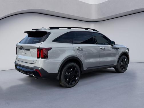 Wolf Gray 2026 Kia Sorento SX