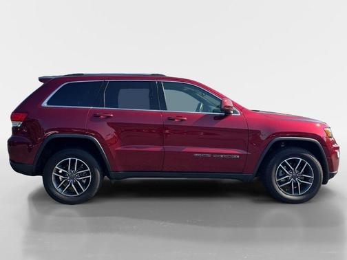 2020 Jeep Grand Cherokee Laredo