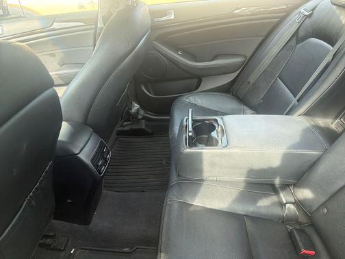 Silky Silver Metallic 2016 Kia Cadenza Premium