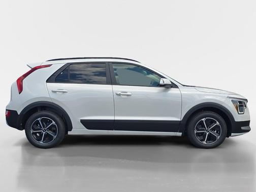 2025 Kia Niro EX