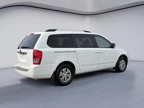2012 Kia Sedona LX