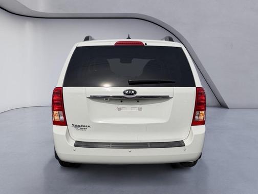 2012 Kia Sedona LX