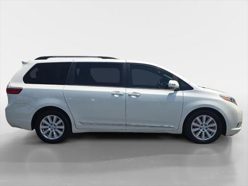 2017 Toyota Sienna Limited Premium