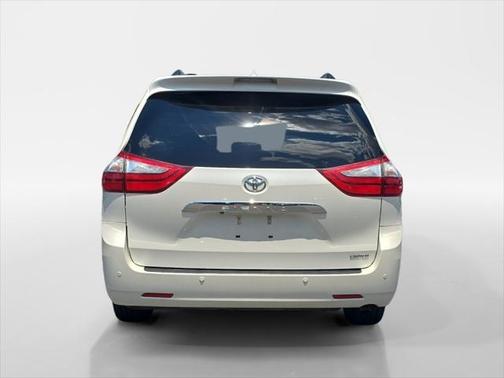 2017 Toyota Sienna Limited Premium