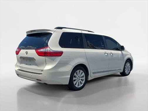 2017 Toyota Sienna Limited Premium