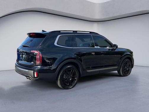 Ebony Black 2023 Kia Telluride SX X-Line