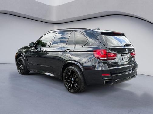 Black Sapphire Metallic 2018 BMW X5 eDrive xDrive40e
