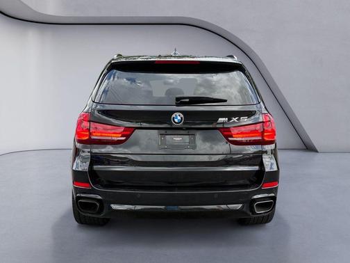 Black Sapphire Metallic 2018 BMW X5 eDrive xDrive40e