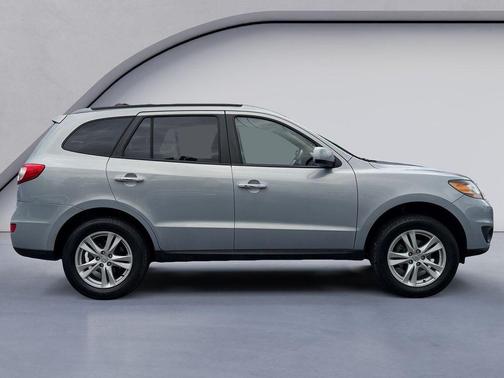 Iridescent Silver Blue Pearl 2010 Hyundai SANTA FE Limited