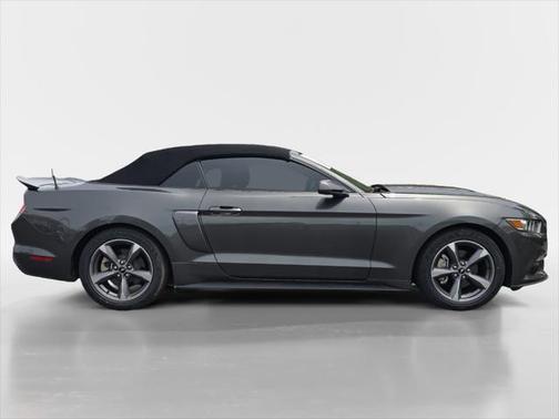 2017 Ford Mustang V6