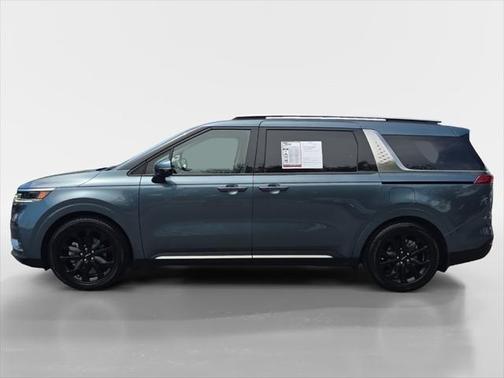 2023 Kia Carnival SX