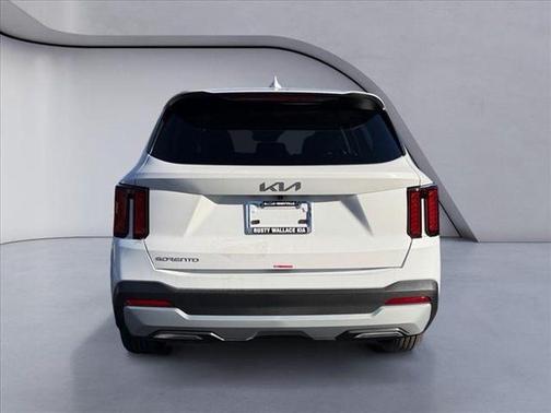 Glacial White Pearl 2026 Kia Sorento LX