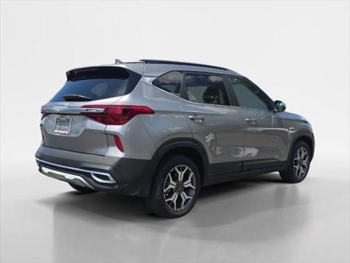 2023 Kia Seltos EX