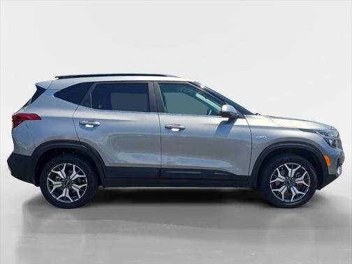 2023 Kia Seltos EX