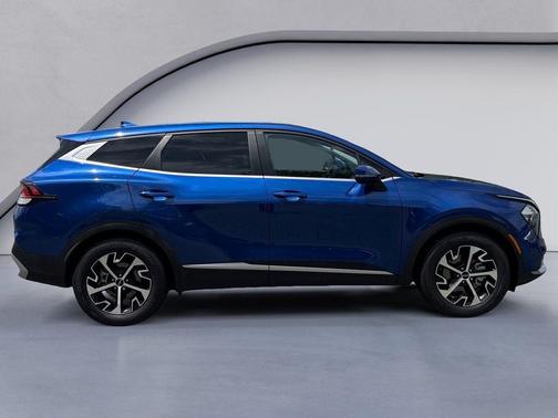 Sapphire Blue 2023 Kia Sportage EX