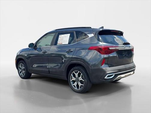 2022 Kia Seltos EX