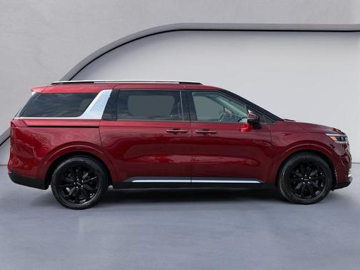 2022 Kia Carnival SX