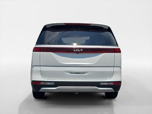 2022 Kia Carnival LX
