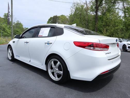 Photo 3 of 25 of 2017 Kia Optima LX