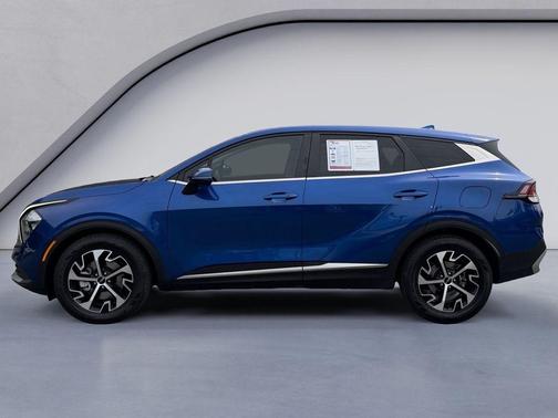 Sapphire Blue 2023 Kia Sportage EX