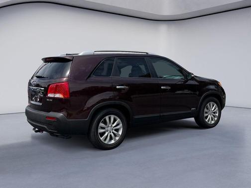 Dark Cherry 2011 Kia Sorento EX