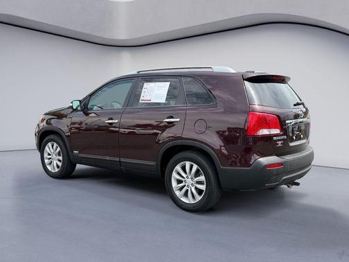 Dark Cherry 2011 Kia Sorento EX