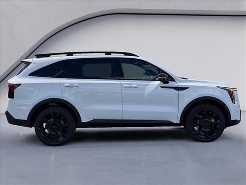 Glacial White Pearl 2026 Kia Sorento SX