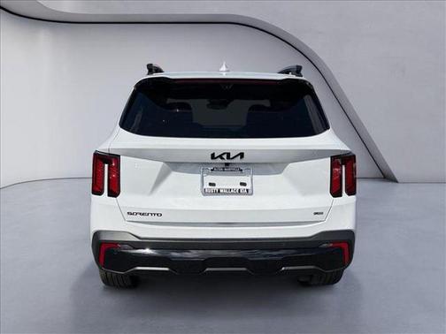 Glacial White Pearl 2026 Kia Sorento SX