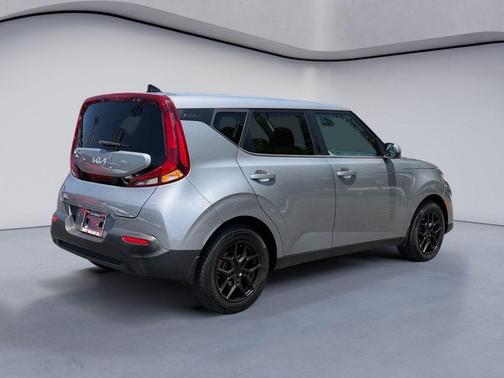Steel Gray 2022 Kia Soul LX
