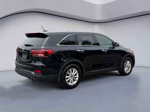 Ebony Black 2020 Kia Sorento LX