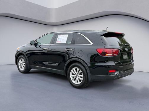 Ebony Black 2020 Kia Sorento LX