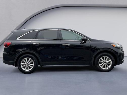 Ebony Black 2020 Kia Sorento LX
