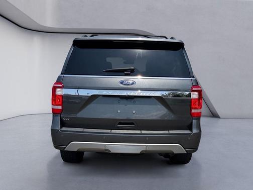 Magnetic Metallic 2020 Ford Expedition XLT