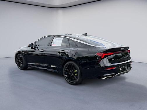 Aurora Black Pearl 2025 Kia K5 GT