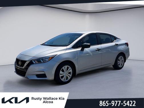 Brilliant Silver Metallic 2020 Nissan Versa 1.6 S