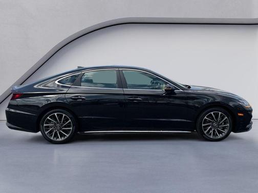 Phantom Black 2020 Hyundai SONATA Limited