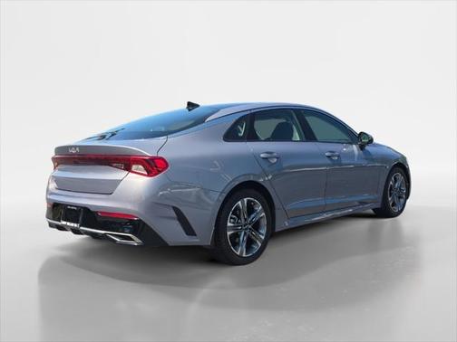 2022 Kia K5 EX