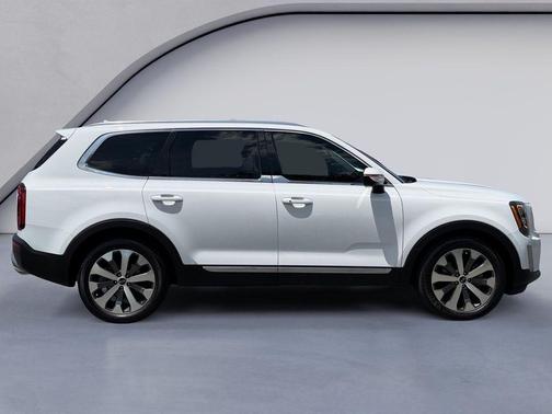 Glacial White Pearl 2021 Kia Telluride EX