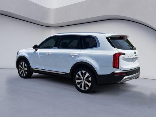 Glacial White Pearl 2021 Kia Telluride EX