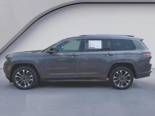 Baltic Gray Metallic Clearcoat 2021 Jeep Grand Cherokee L Overland