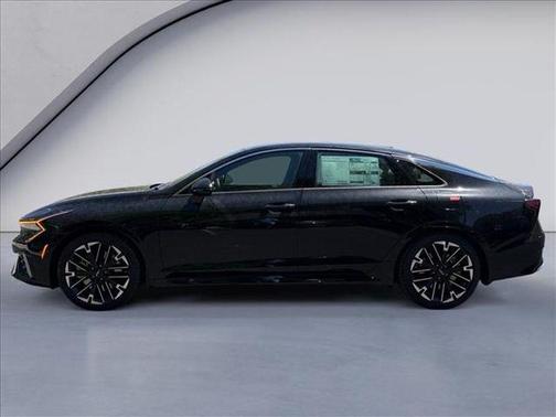 Aurora Black Pearl 2026 Kia K5 GT