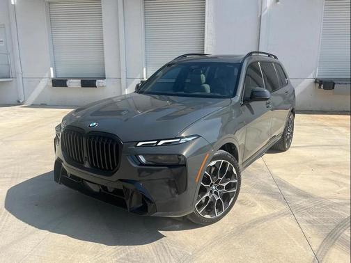 Dravit Grey Metallic 2025 BMW X7 xDrive40i